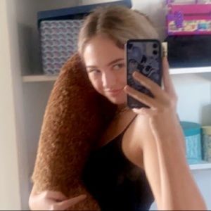 Meet your Posher, Allie